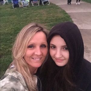 Meet your Posher, Charlene